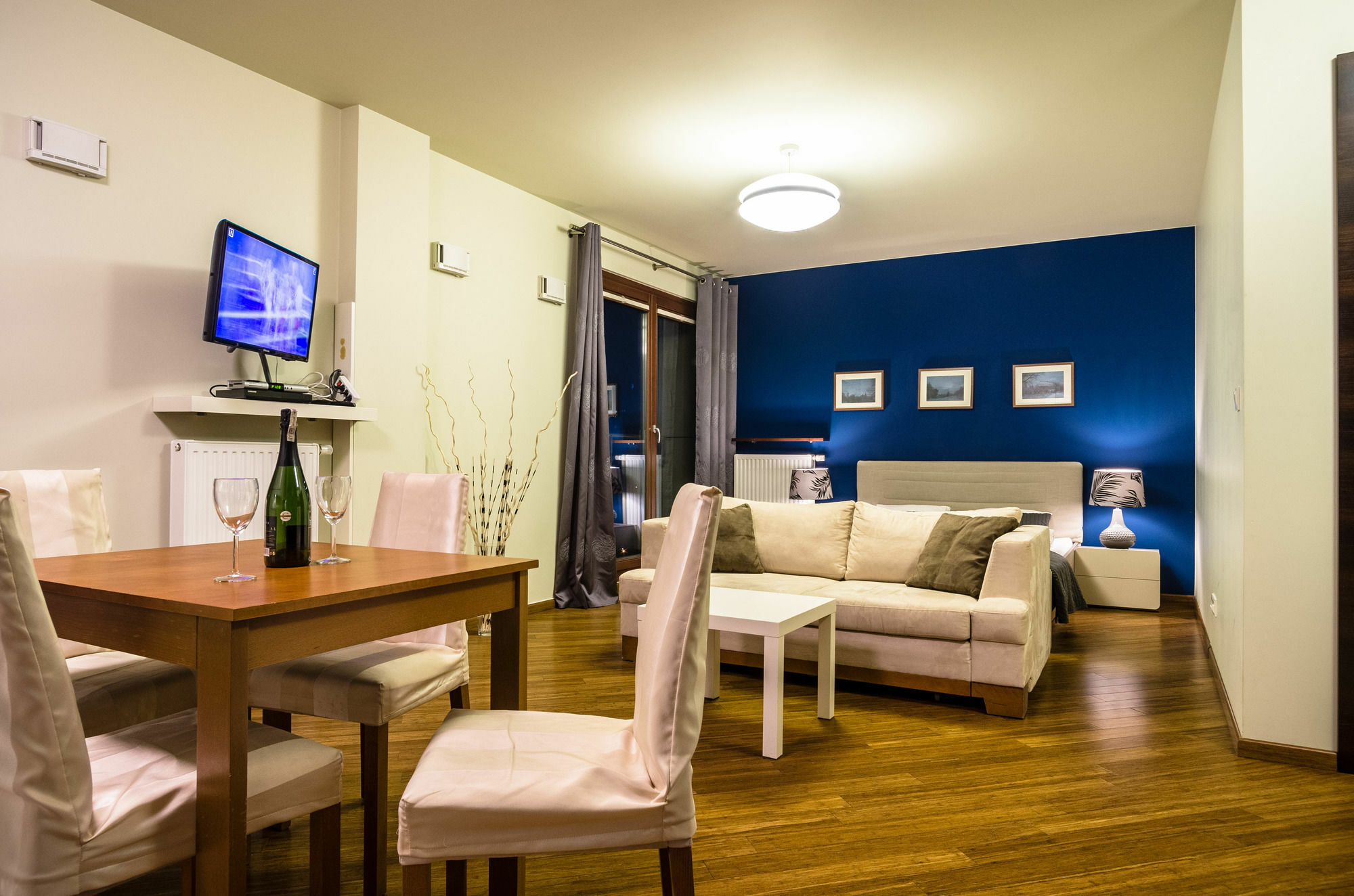 Silver Apartments Varşovia Exterior foto